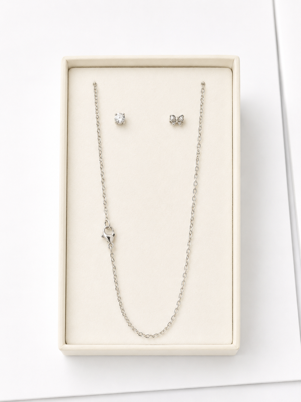 Silver Heart Crystal Necklace ✨
